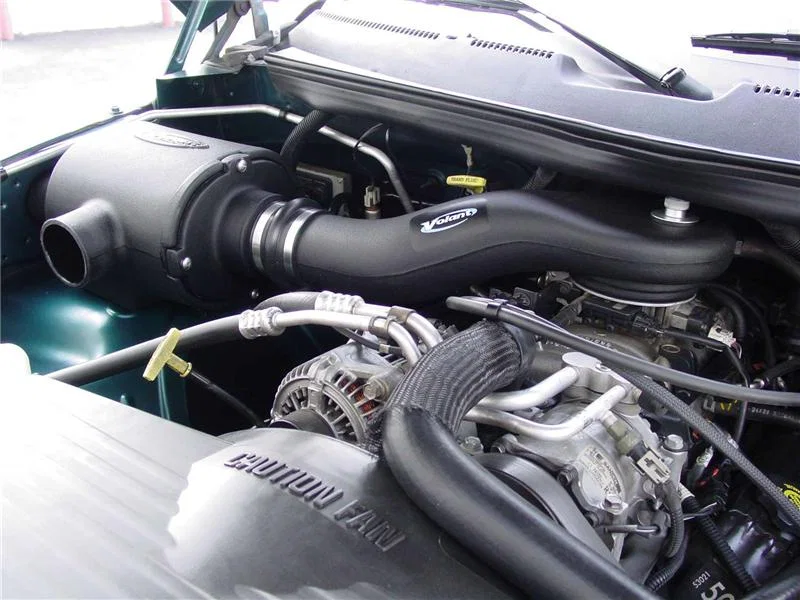 Volant 16859, 94-00 Dodge Ram 1500 5.9L V8 | 5.2L V8 | 3.9L V6 Pro5 Closed Box Air Intake System