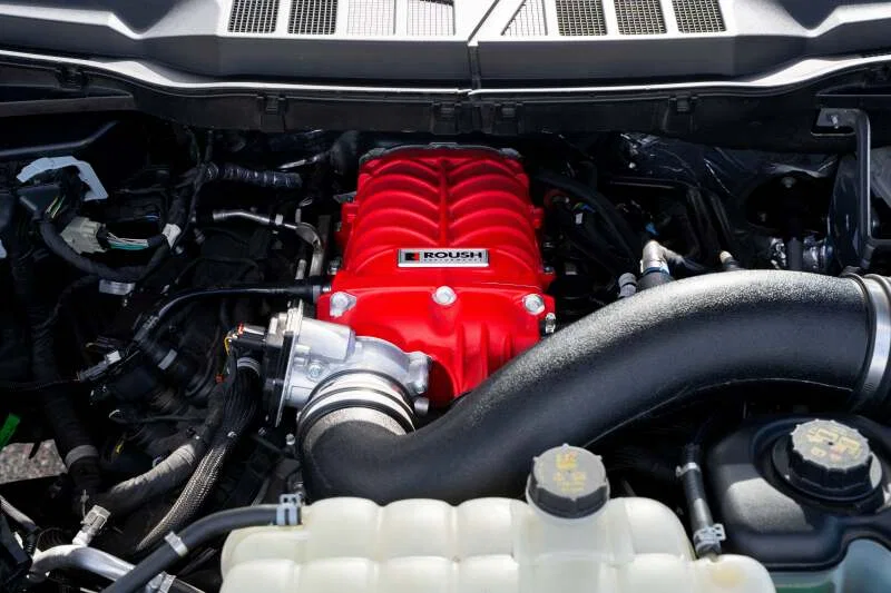 Roush 422349, 21-26 F-150 Supercharger Kit 705HP Red Edition