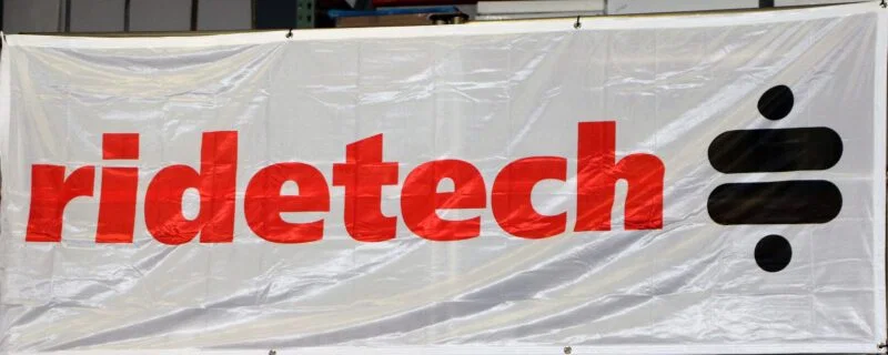 Ridetech 82009002, Banner - White w/ Red & Black Ridetech Logo (3ft x 8ft)