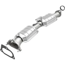 Rear HM Grade Federal / EPA Compliant Direct-Fit Catalytic Converter image 1