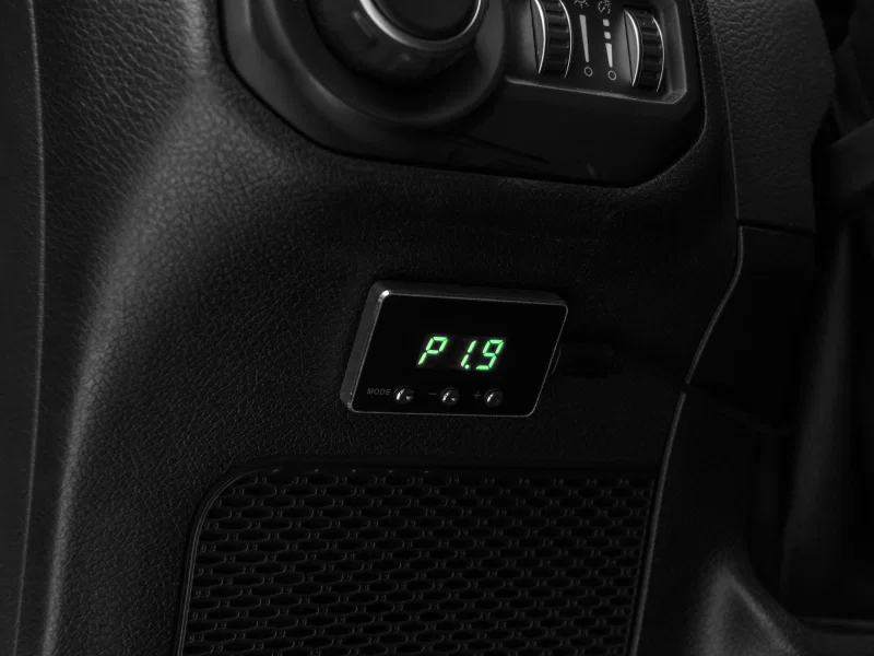 Raxiom J132143-JL, 18-22 Jeep Wrangler JL Axial Series SpeedForm Series Throttle Controller