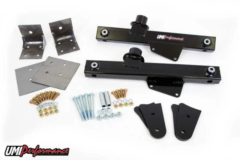 UMI Performance 102500-B, 79-93 Ford Mustang Strip Grip Kit
