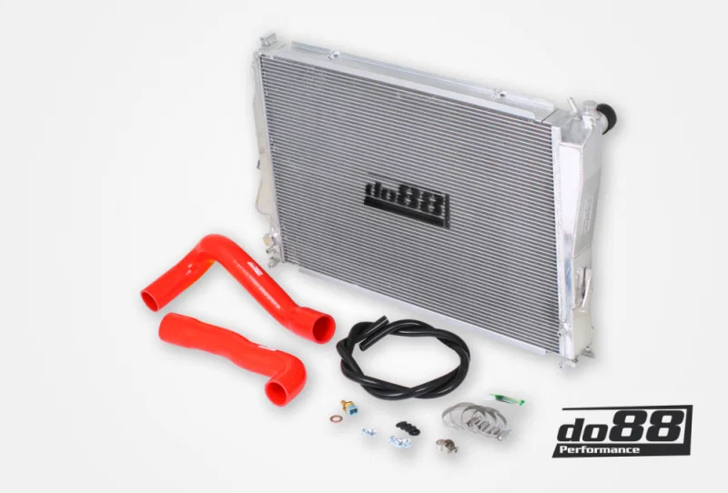 do88 WC-310-R, 00-06 BMW M3 (E46) Aluminum Radiator w/Red Hoses