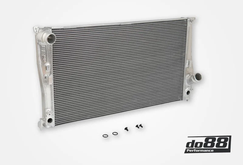 do88 WC-370, 07-13 BMW 135i/335i N54/N55 (E82/E88/E9X) Automatic Radiator