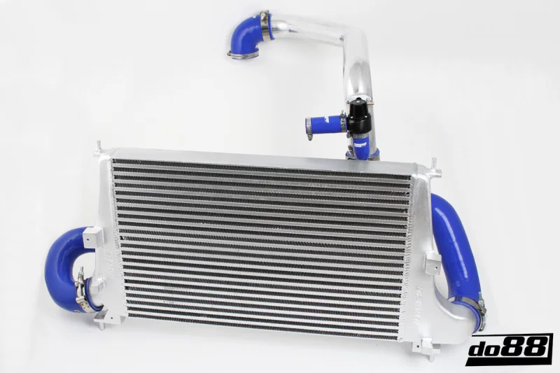 do88 BIG-100-R, 02-09 SAAB 9-5 2.0T/2.3T/Aero (B205/B235) Automatic BigPack Intercooler Kit w/Red Hoses